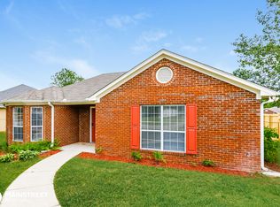 6764 Lakes Edge Ln, Pinson, AL 35126
