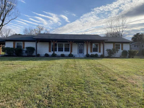 105 Essex Dr, Knoxville, TN 37922