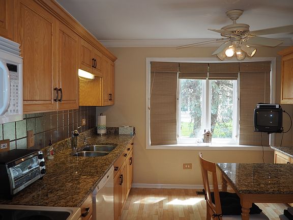5th image of 17241 Lakebrook Dr