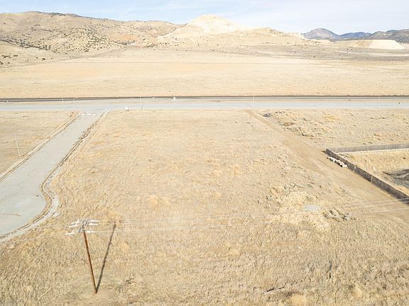 2nd image of Tehachapi Boulevard