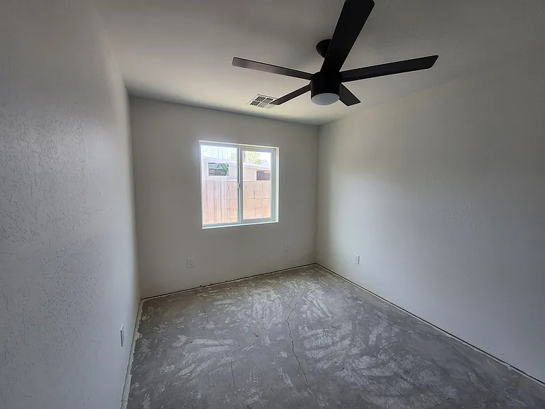 824 N 11th Ave #3 — Photo 10