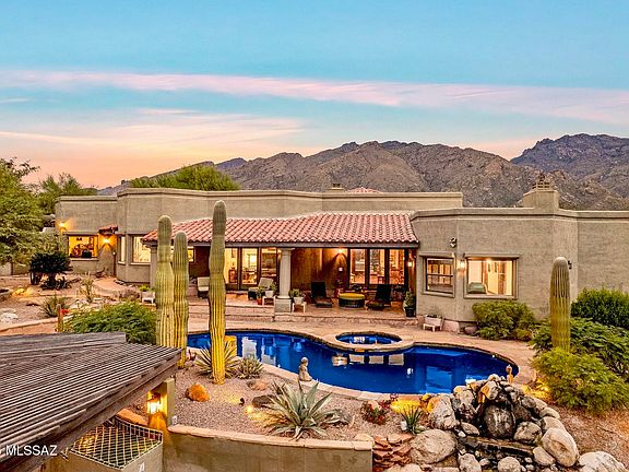 3rd image of 6050 N Paseo Valdear