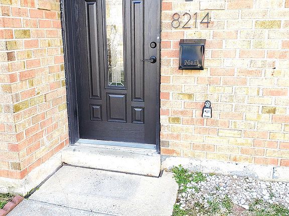 4th image of 8214 Chelwynde Ave