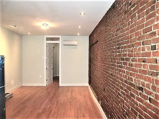 Rented by The Hamilton Group | media 15