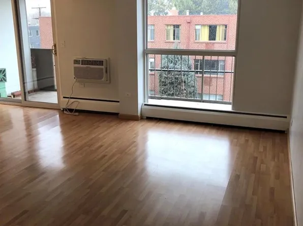 799 Dahlia St APT 304, Denver, CO 80220