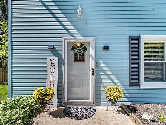 4th image of 14935 Nashua Ln