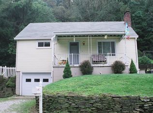 124 Francis St, Coraopolis, PA 15108