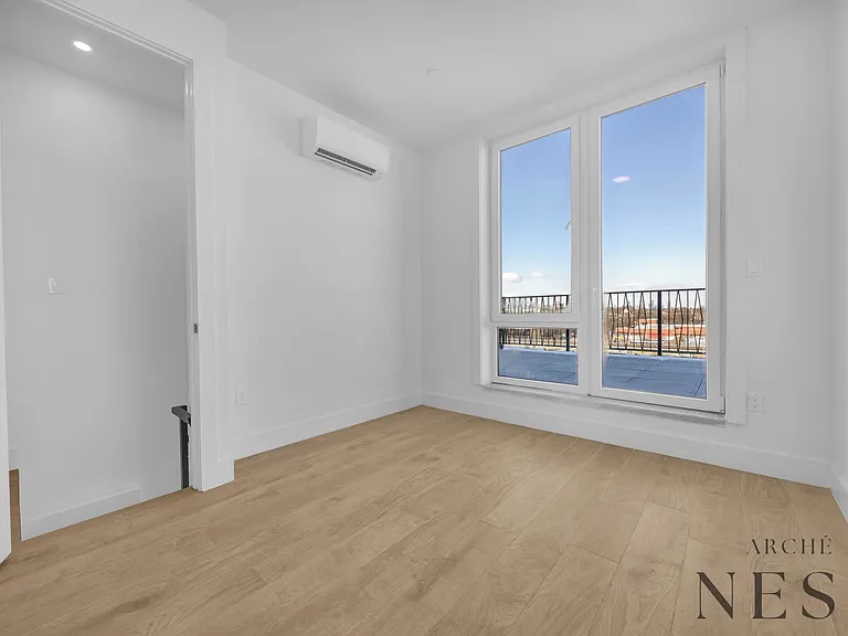 1698 Pacific St #PENTHOUSE — Photo 10