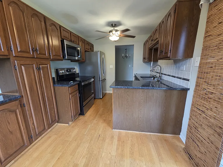228 Memory Ln #14-1 — Photo 10