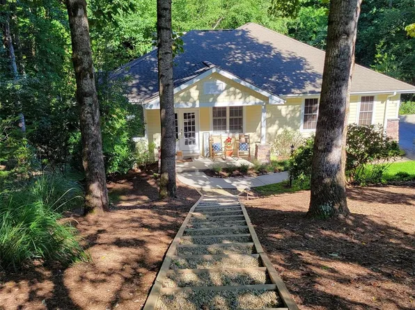 113 Chancery Ct, Flat Rock, NC 28731