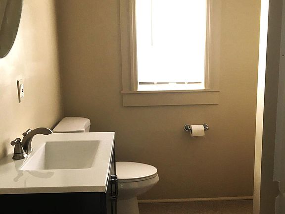 Remodeled Bathroom with full tub/shower