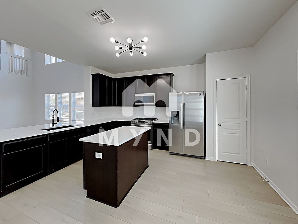 1st image of 206 Tricia Ln