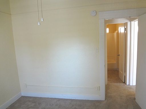 5th image of 438 W Date St APT 6