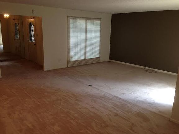 3rd image of 2734 Barrow St
