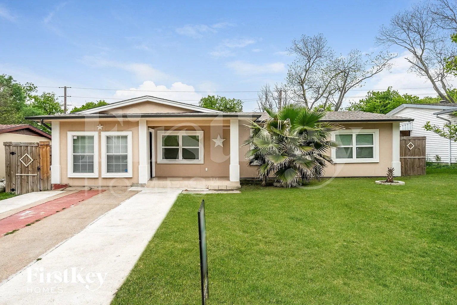 11517 Fernald Ave photo 1