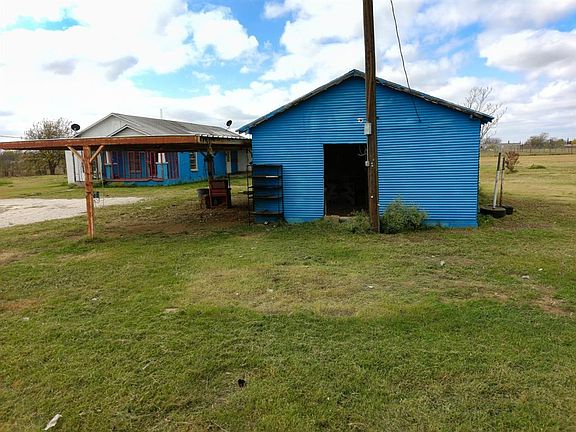 3rd image of 8721 Skyline Dr