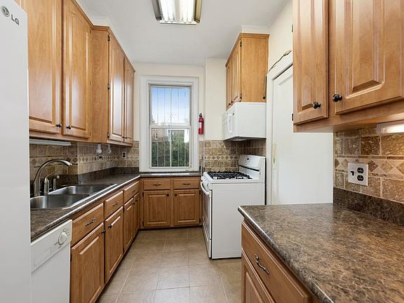 Cook's Galley Kitchen