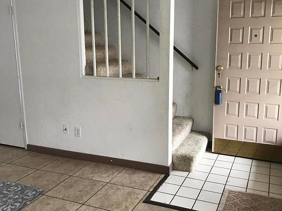 3rd image of 980 Canalview Blvd #F5