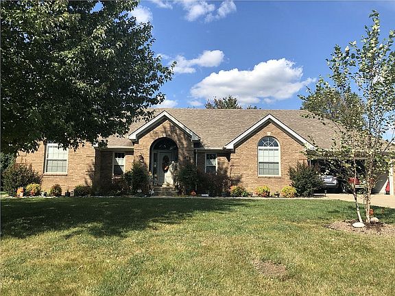 2nd image of 469 Keeneland Dr