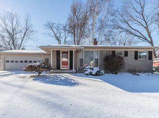 5605 Coral Way, Haslett, MI 48840