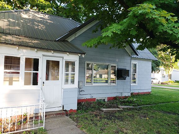4th image of 412 W Blackwood St