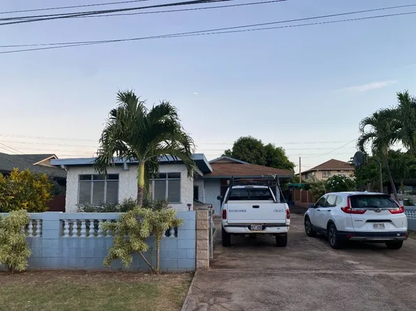 8880 Kekaha Rd, Kekaha, HI 96752