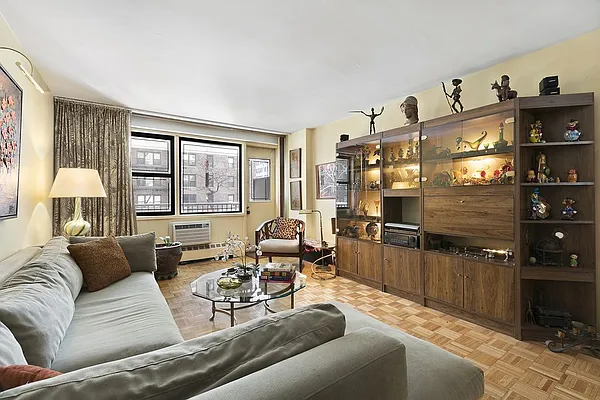 Sold by Corcoran | media 8