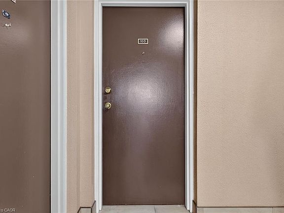 3rd image of 3955 Portage Rd #103