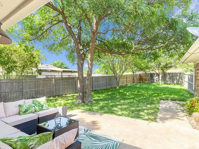 506 Wildwood Ln — Photo 19