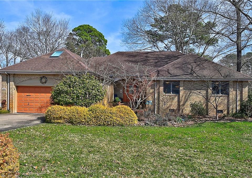 1st image of 304 Shadowlake Dr