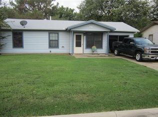 337 NW Lorna St, Burleson, TX 76028