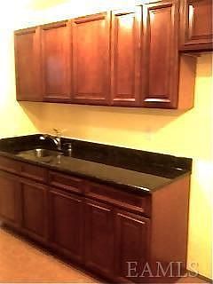 3rd image of 3546 Laconia Ave
