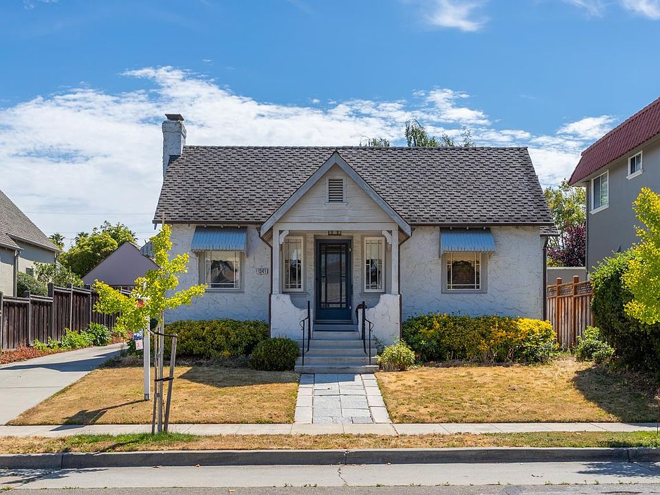 1st image of 1341 De Soto Ave