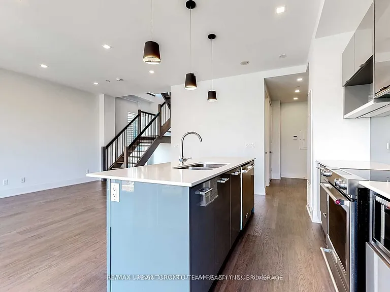 435 Richmond St W #Penthouse 103 — Photo 8