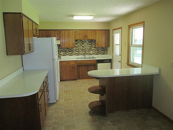 4th image of 767 Pearman Ave