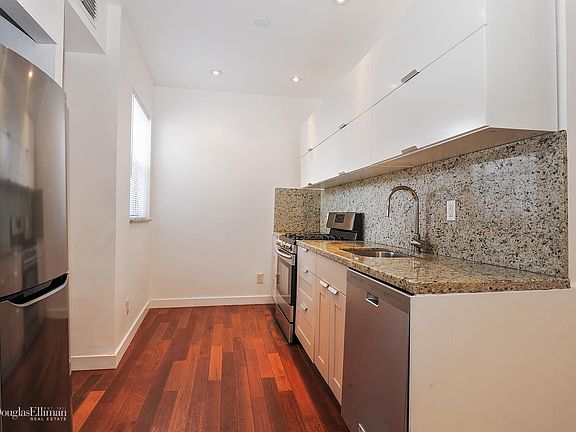 5th image of 642 Michigan Ave APT 10