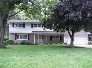 870 Lyn Rd, Bowling Green, OH 43402