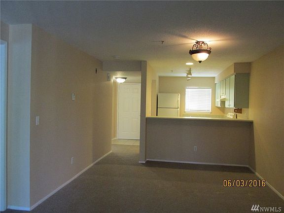 5th image of 25131 98th Pl S APT E204