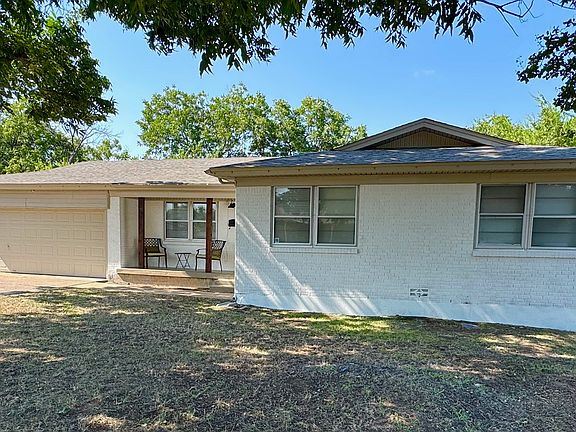 2nd image of 4625 Nadine Dr