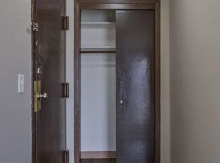 12230 Anne St APT 10, Omaha, NE 68137