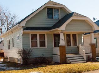 2142 S 95th St, West Allis, WI 53227