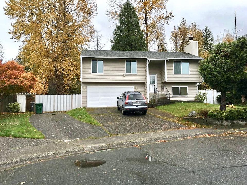 1st image of 845 8th Ave S