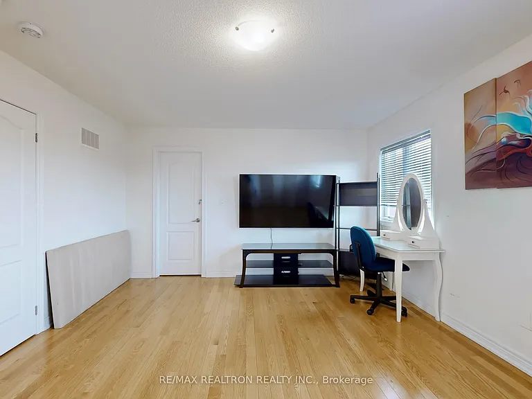 22 Pietrowski Dr #UPPER — Photo 26