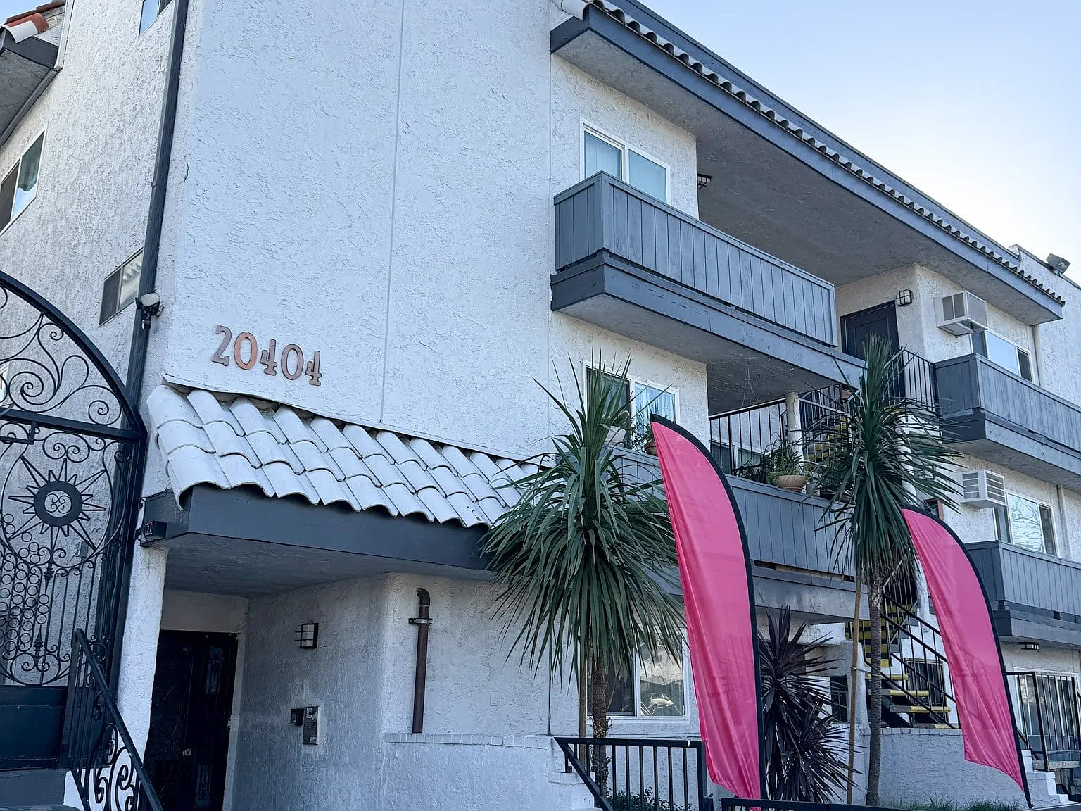 Saticoy Gardens — Photo 4