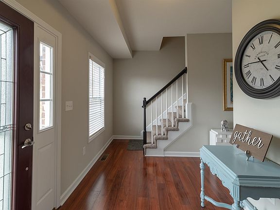 4th image of 145 Aldwych Ave