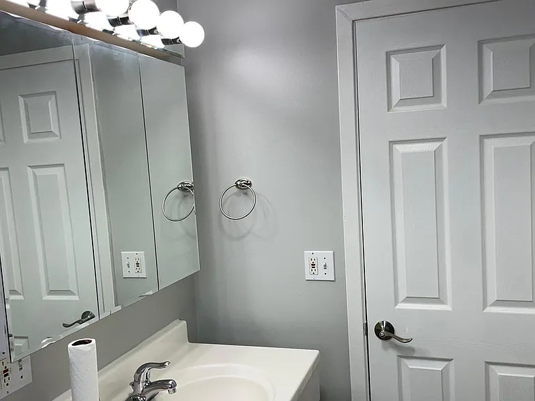 5211 N Reserve Ave #2E — Photo 8