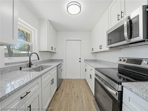 2nd image of 2124 N Highlands Blvd