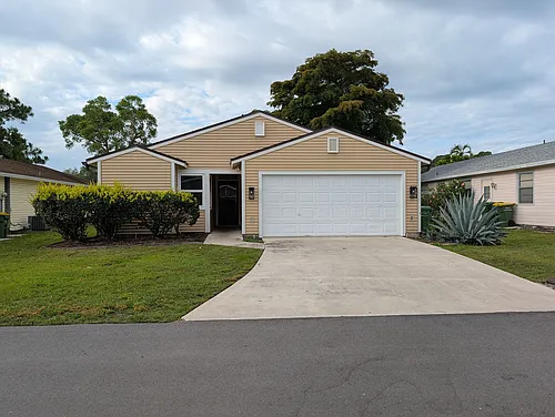 517 Bearded Oaks Cir Photo 1