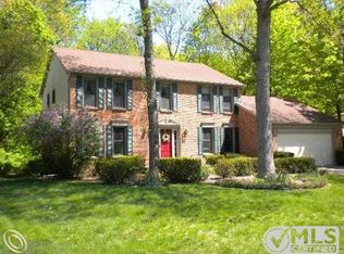 1350 Hathaway Rising, Rochester Hills, MI 48306
