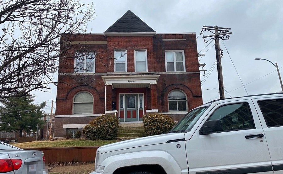 1st image of 3544 Vista Ave
